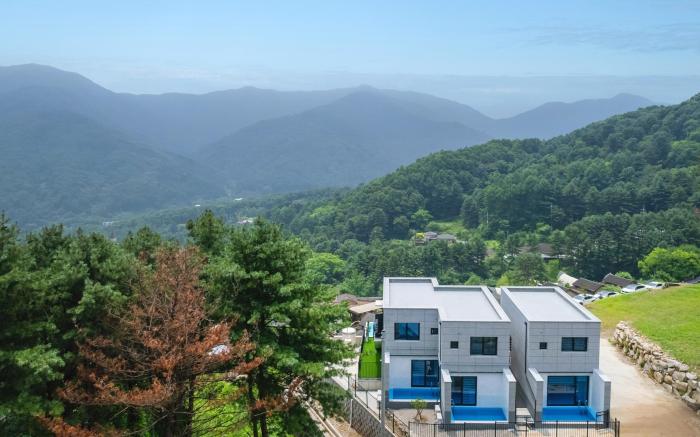 Gapyeong staysumok pool villa pension