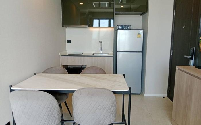 Prime 2-Bed Apt, Skyline View