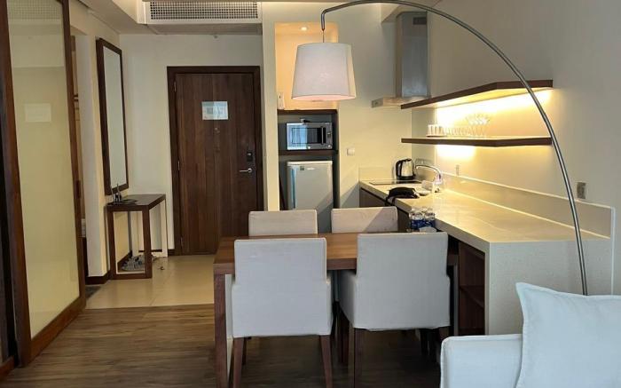 Luxury Apartment A La Carte Danang Beach (9)