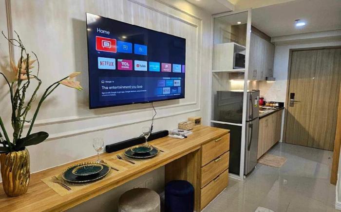 Hestia Suite by YourNest @Shore2 (Netflix +Wifi)
