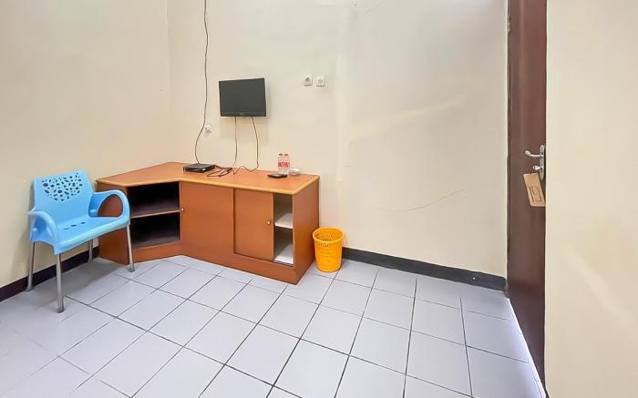 Hotel Shanty Mitra RedDoorz
