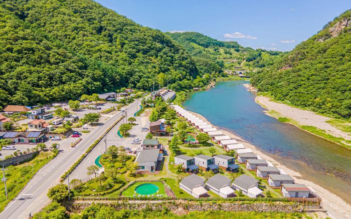 Hongcheon Hutopia Glamping