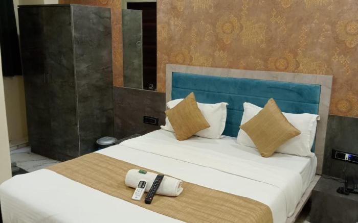 Hotel West Inn Park - Chandlodiya, SG Highway