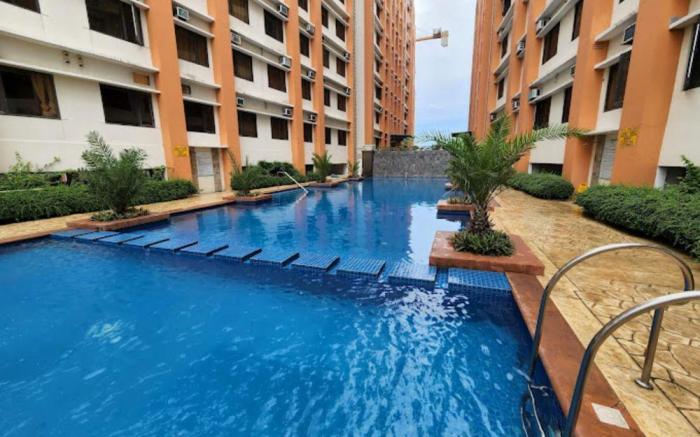 Paseo Verde Condominium