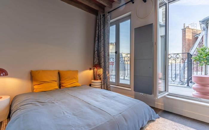 Lovely Penthouse with Terrasse