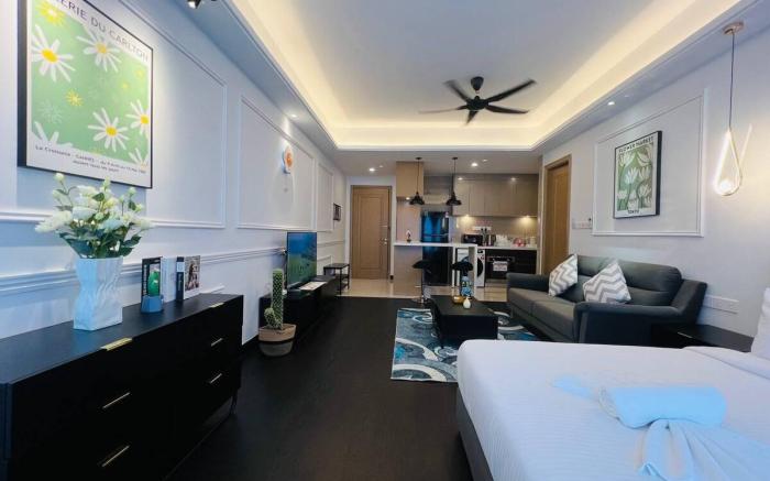 R&F Seine Region City View Studio unit by ANJU