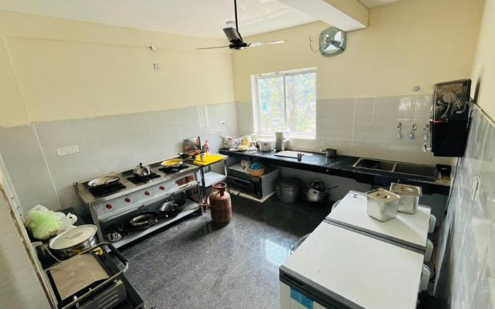Goroomgo Kaffal Hotel and Restaurant Rudraprayag