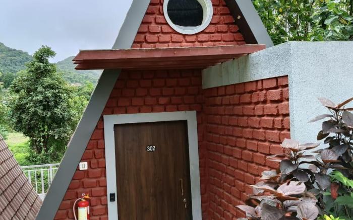 Dinosaur Resort Lonavala