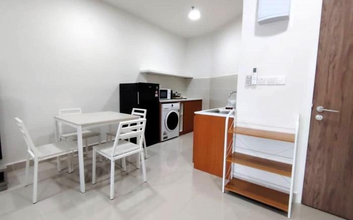 Maxhome Premium Sea View Studio@The Shore KK C9N