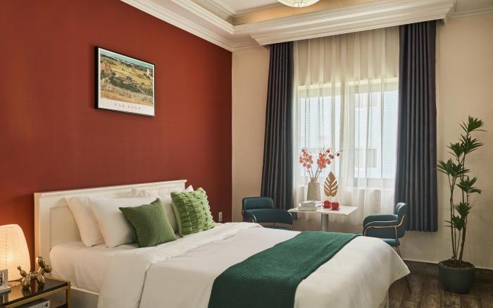 The Passion Hotel  Airport - 5 minutes to Tan Son Nhat 