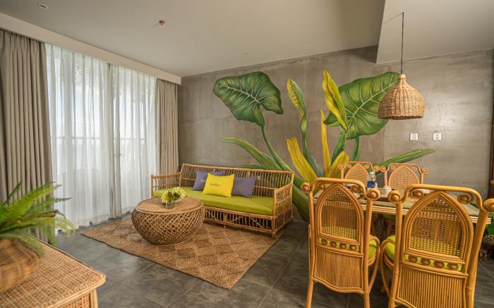 Signature Beachside Condotel Nha Trang