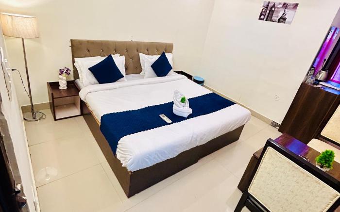 Hotel Chandra Grand
