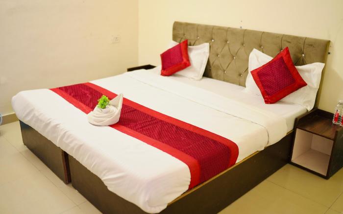 Hotel Chandra Grand