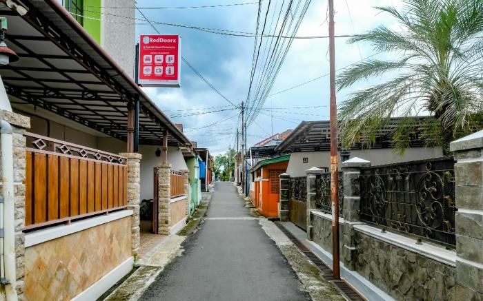 RedDoorz @ Syariah House Purwokerto