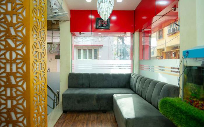 HOTEL MANOHAR PALACE