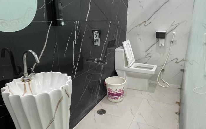 RK PAYING GUEST HOUSE