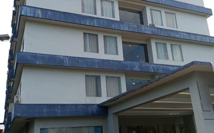 Raz Residence