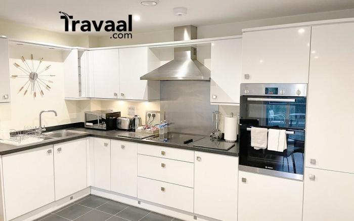 Travaal - A 2 Bedroom Apartment Farnborough
