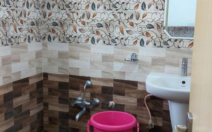*Subbus Penthouse *with lovely green views 