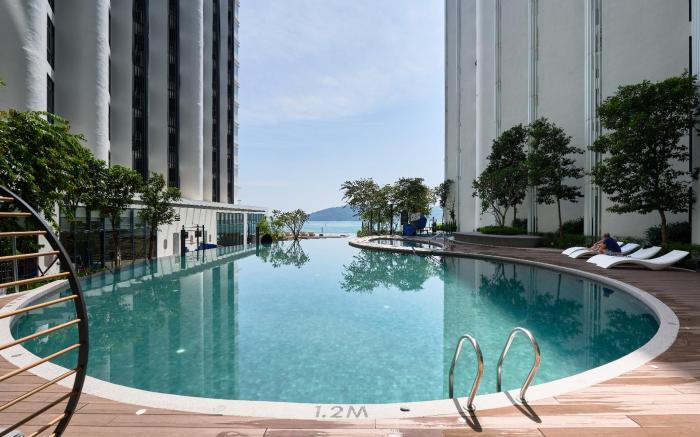 The Shore By HF Suits