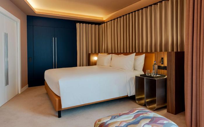 Cenica Porto Hotel, Curio Collection by Hilton
