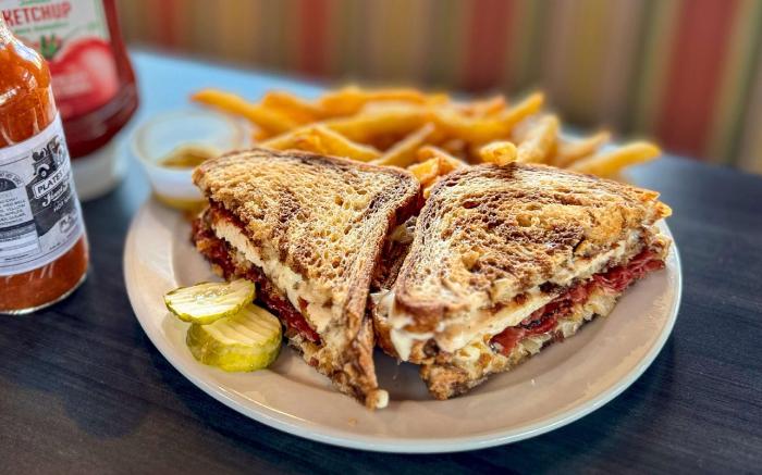 Coast Courtenay Hotel