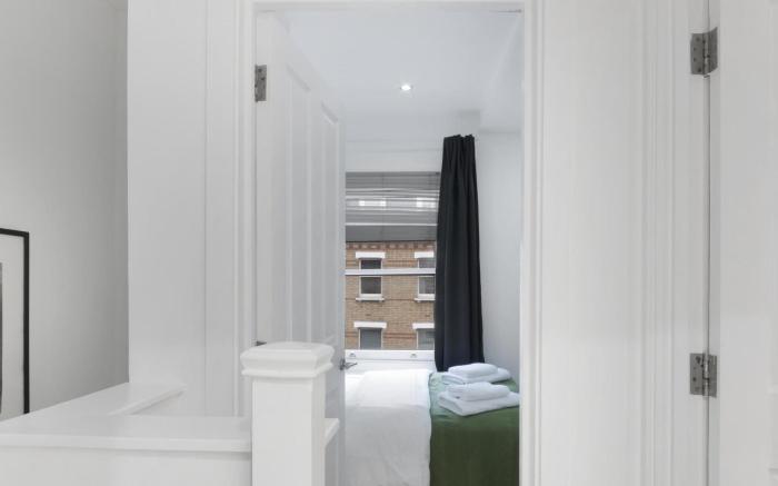 Camden Town Duplex by MoreThanStays
