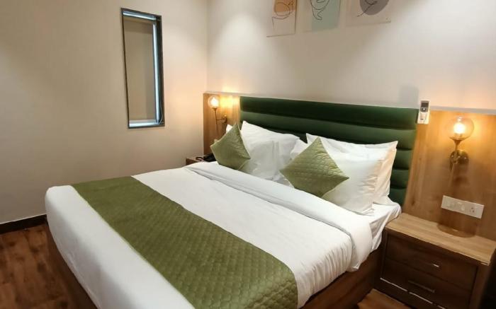 Mannat Residency By iO Hotels 