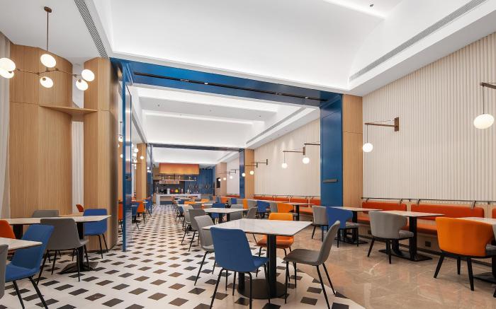 Holiday Inn Express Qingdao Hongdao Station By IHG