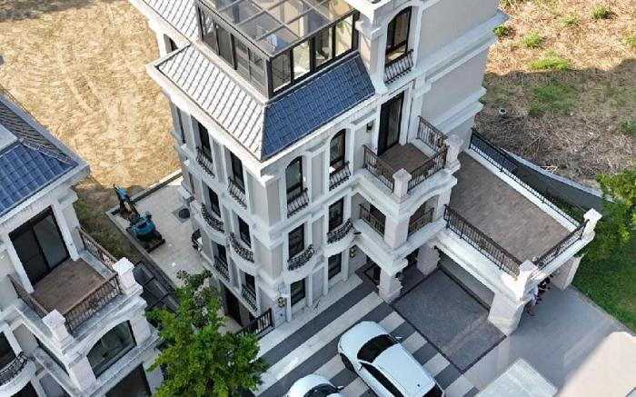 Yuan Billion Elevator Villa, Li Chen Building