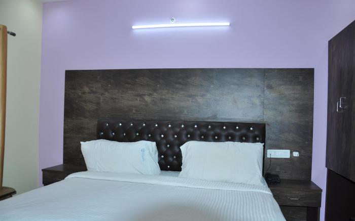 PPH Living Royal GS Comforts Opposite  Mall Of Asia