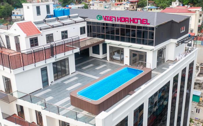 Cat Ba Viet Hoa Hotel & Residence