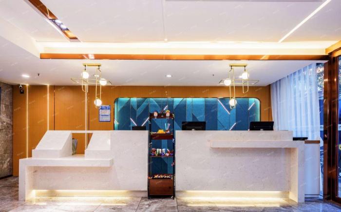 Yimimi Apartment (Guangzhou 13 Hangyi De Road Subway Station) 