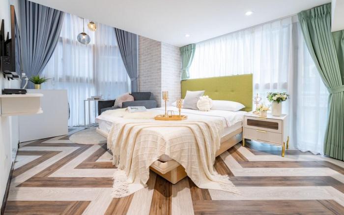 FB Apartment with Lift near Ximen MRT, Independent Bathroom, Ximen District, Taipei