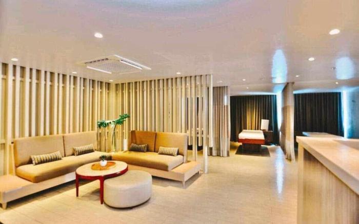 Uptown Parksuite Tower 2 BGC