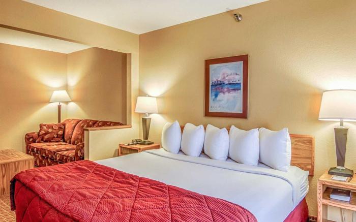 Quality Inn & Suites Wisconsin Dells Downtown - Waterparks Area