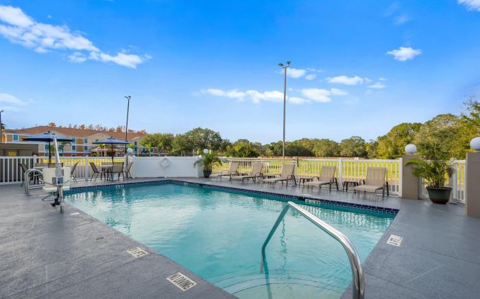 SPOT X Hotel Tampa - Wesley Chapel by The Red Collection 