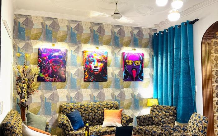Sassy by Ikhomes: 2BHK Apartment- New Delhi