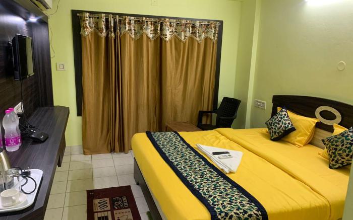 Hotel Asish Bollywood 2 Sea View Hotel Puri- Balcony Rooms - By Morservices