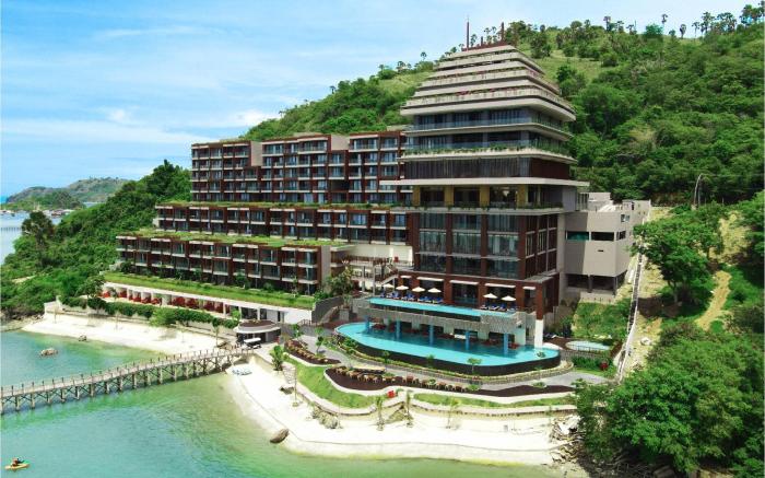 Katamaran Hotel & Resort Komodo