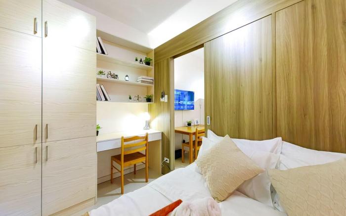 Condotel 1BR Unit w/ Balcony FAME Residences #FM02