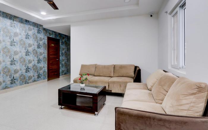 Collection O Sri Jahnavi Group besides Yashoda Hospital hitec city