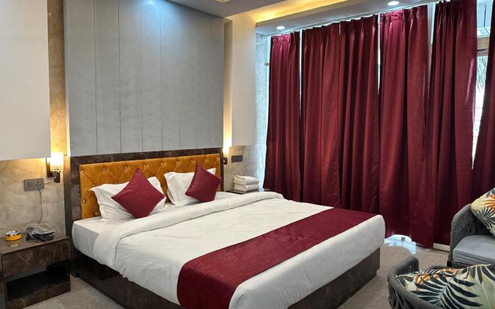 Hotel Arya Palace