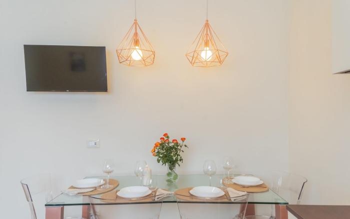 Como Dreams Apartments - Serendipity Suite