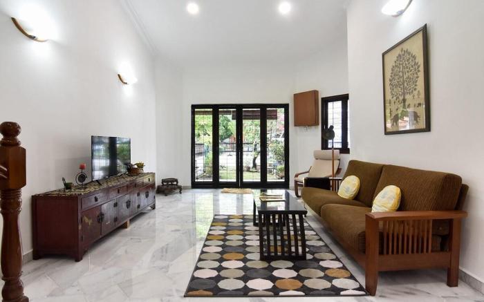 A Chic & Spacious 4BR Home for Family Getaways