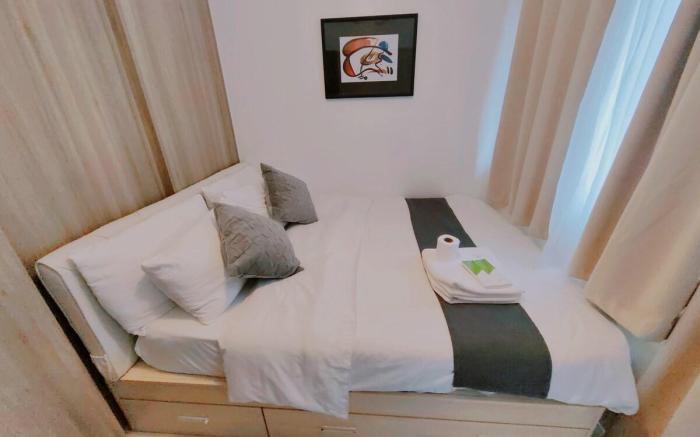 Condotel 1BR Unit w/ Balcony FAME Residences #FM36