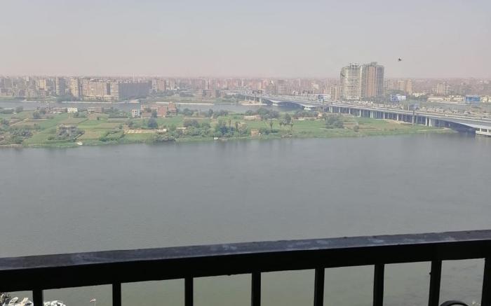 Maadi, Nile Corniche 