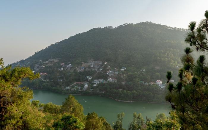 Waking Dream Cottage Bhimtal Lake View 3bhk by Roamhome