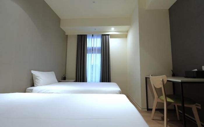 T2,2 single bed/modern room