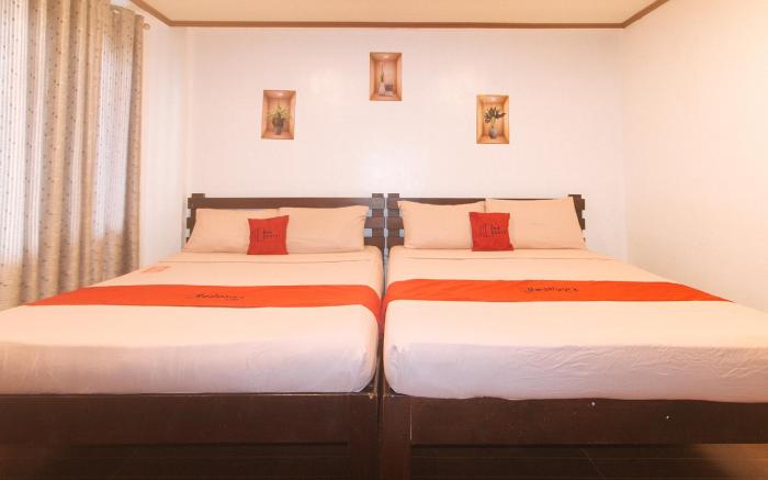 RedDoorz @ LFamili Hotel Boracay